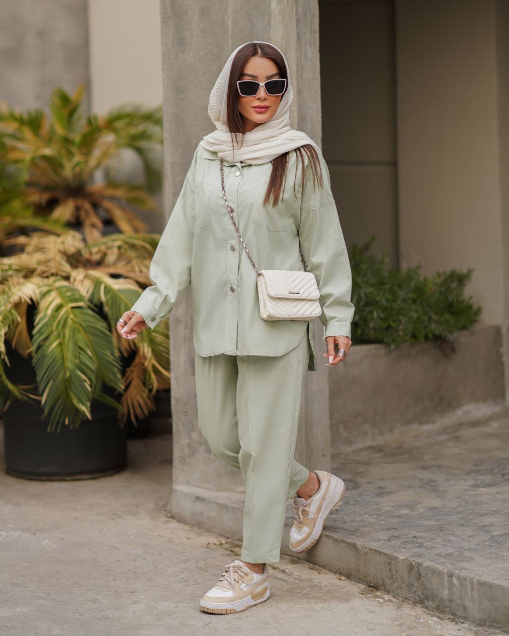 مانتو-شلوار-بغل-هلال