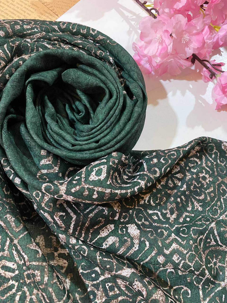 روسری-نخ-گارزا-دور-دستدوز