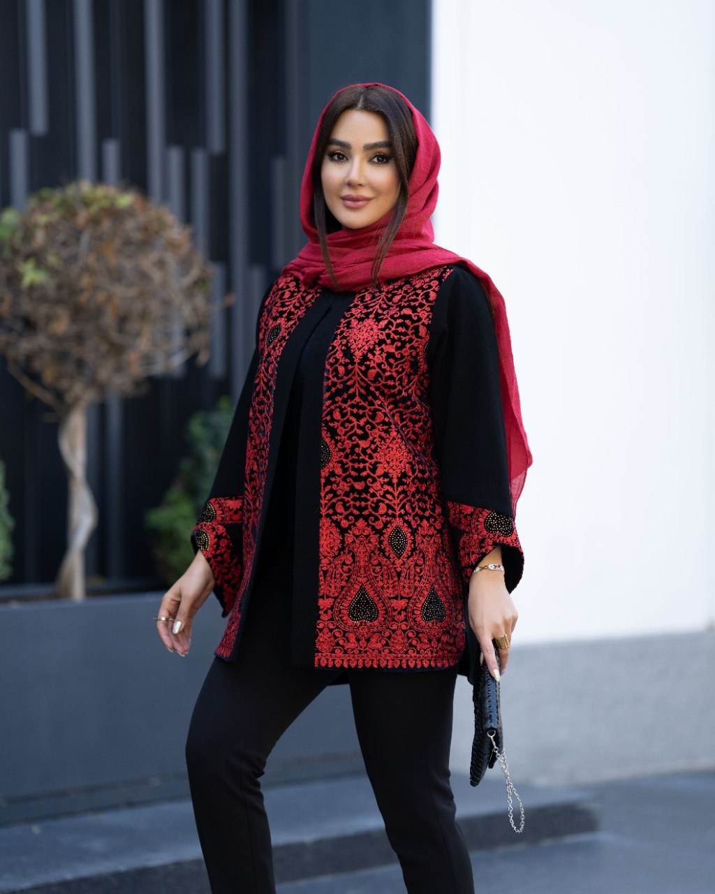 کت-یلدایی-مدل-لاله-قلبی-قرمز