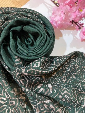 روسری نخ گارزا دور دستدوز