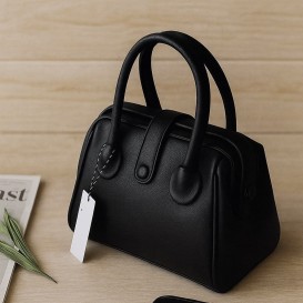 کیف صندوقی چرم