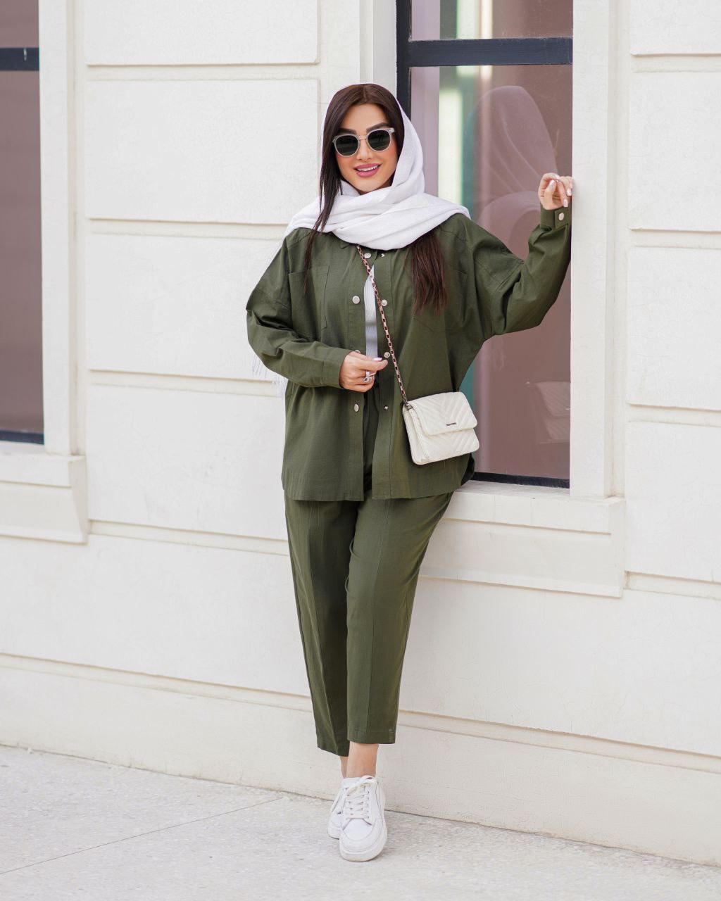 مانتو-شلوار-بغل-هلال