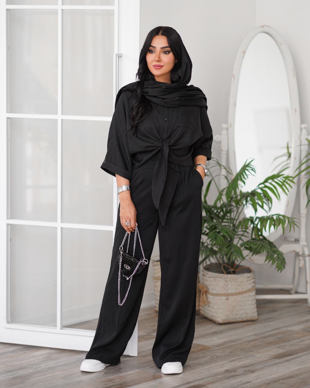 شومیز-تک-مشکی-گره-ای