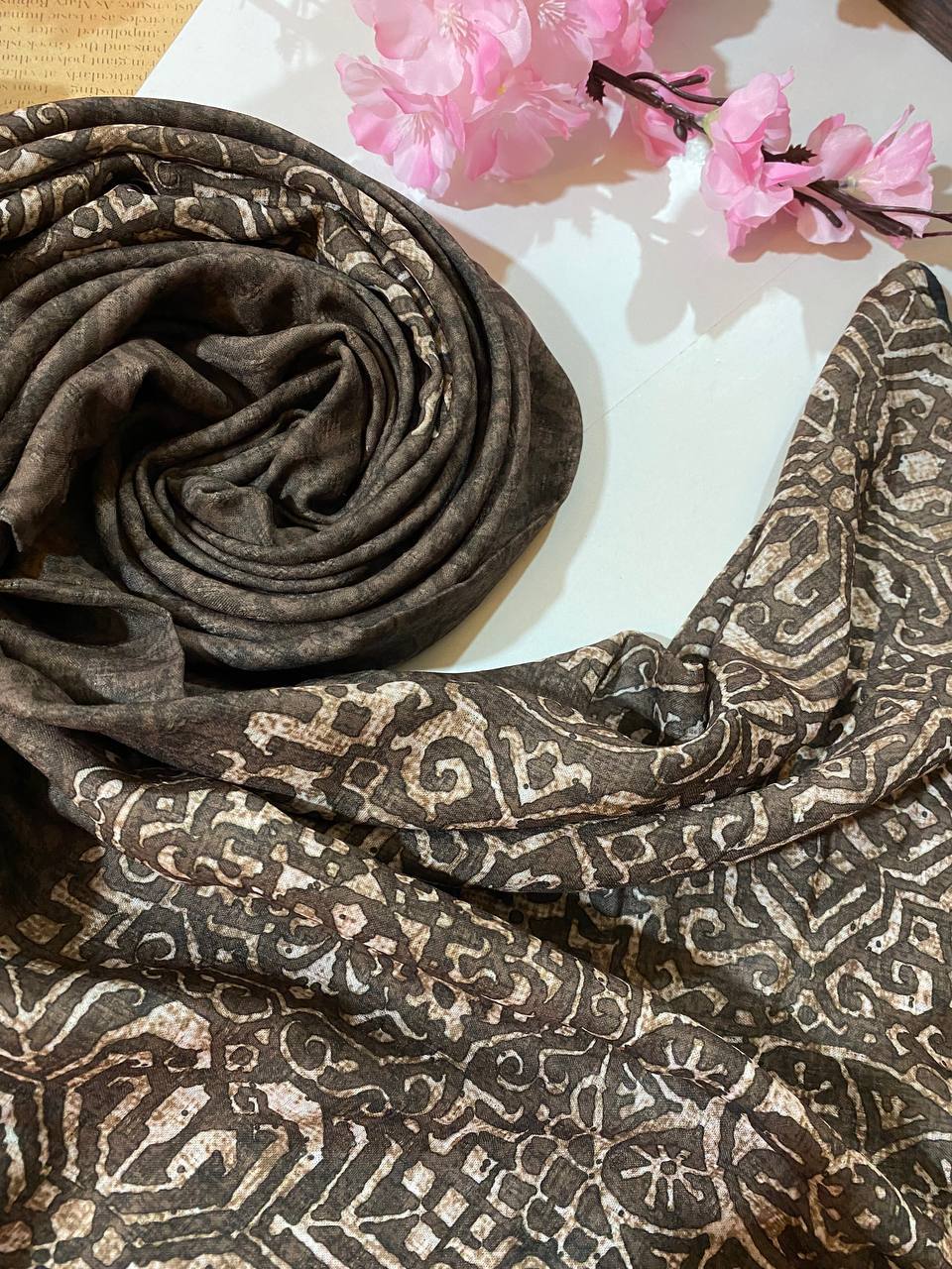 روسری-نخ-گارزا-دور-دستدوز