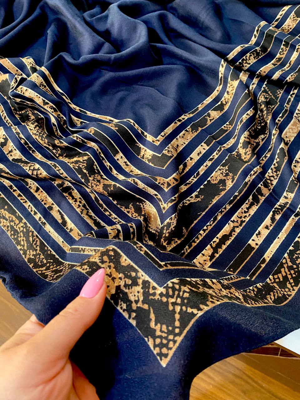 روسری-سیا-اسکارف-پاییزه