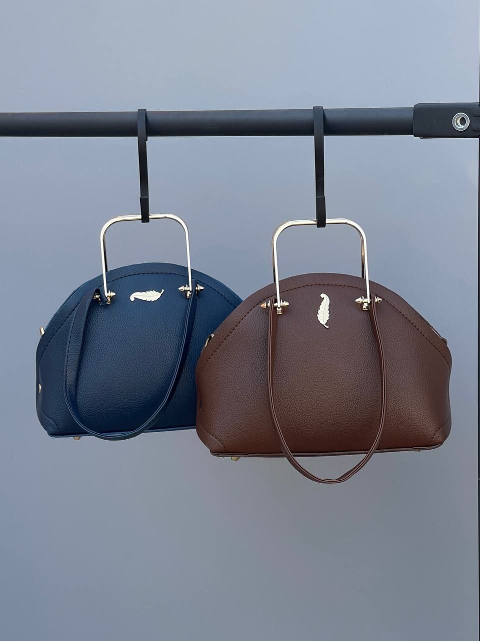 کیف-پاسپورتی-دسته-فلز